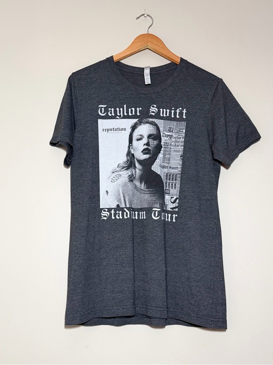 Taylor Swift Tops - Taylor Swift Reputation Tour Concert Tee 2018 Unisex